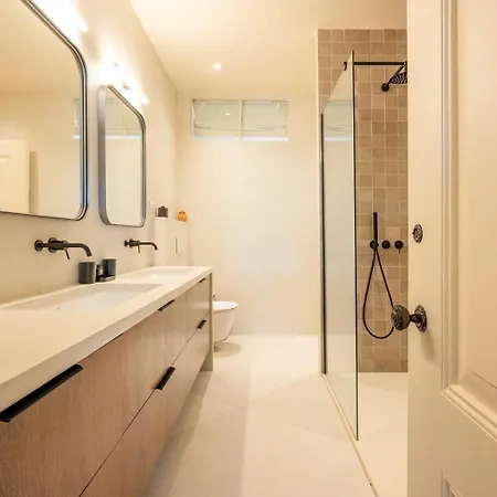 Apartament Guestready - Lisbon's Elegant Getaway