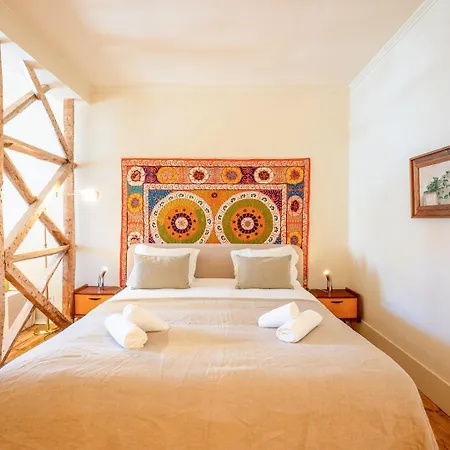 Guestready - Lisbon's Elegant Getaway דירה ליסבון