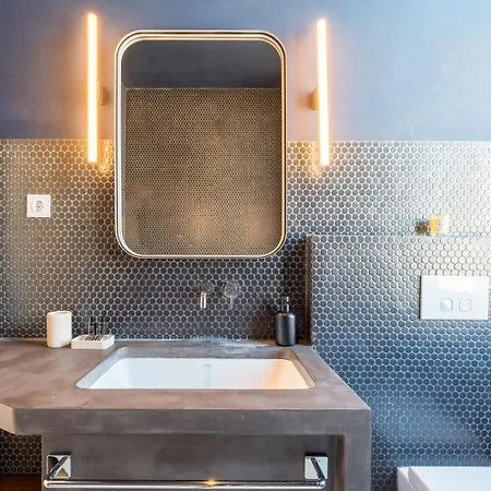 Lejlighed Guestready - Lisbon's Elegant Getaway *